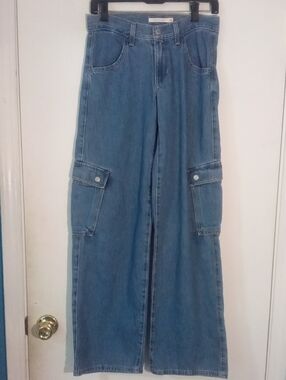 Levi Strauss Wide Leg Cargo Jeans in Light Blue Sz 24 New NWT Superlow